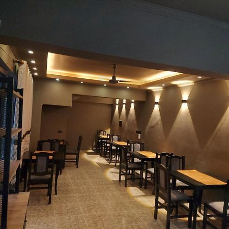 Hotel Fama Shkallnur Bagian luar foto