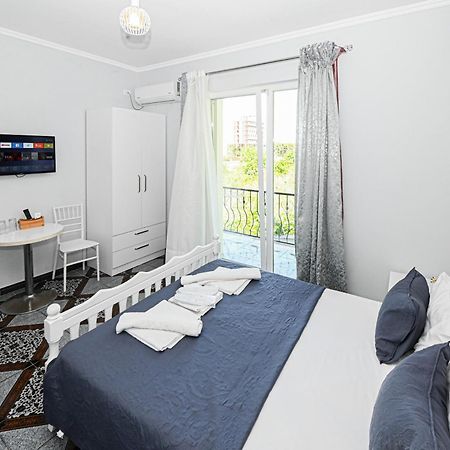 Hotel Fama Shkallnur Bagian luar foto