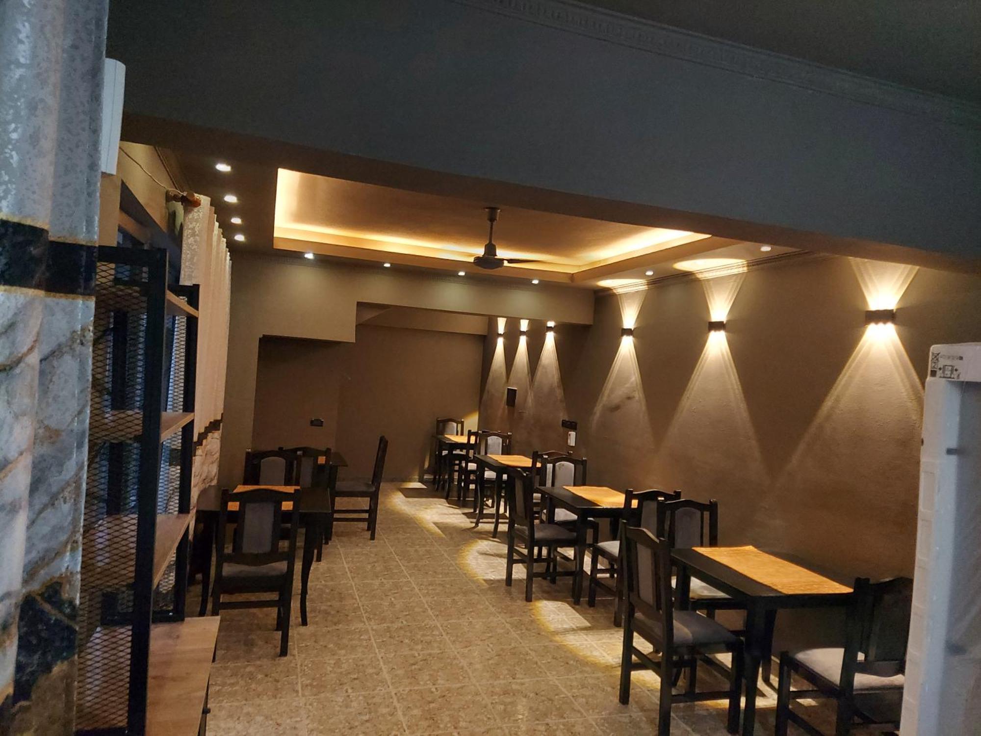 Hotel Fama Shkallnur Bagian luar foto