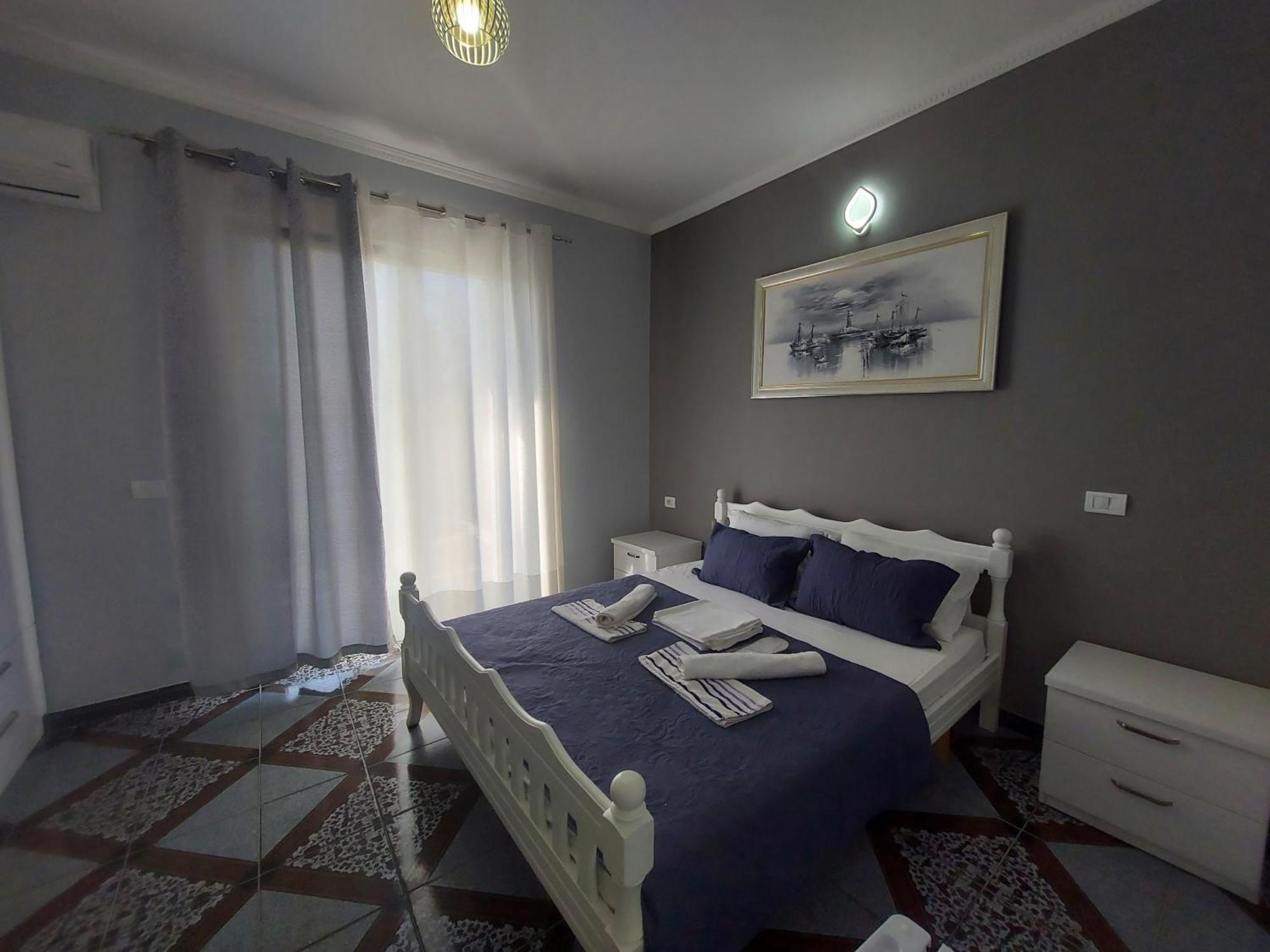 Hotel Fama Shkallnur Bagian luar foto