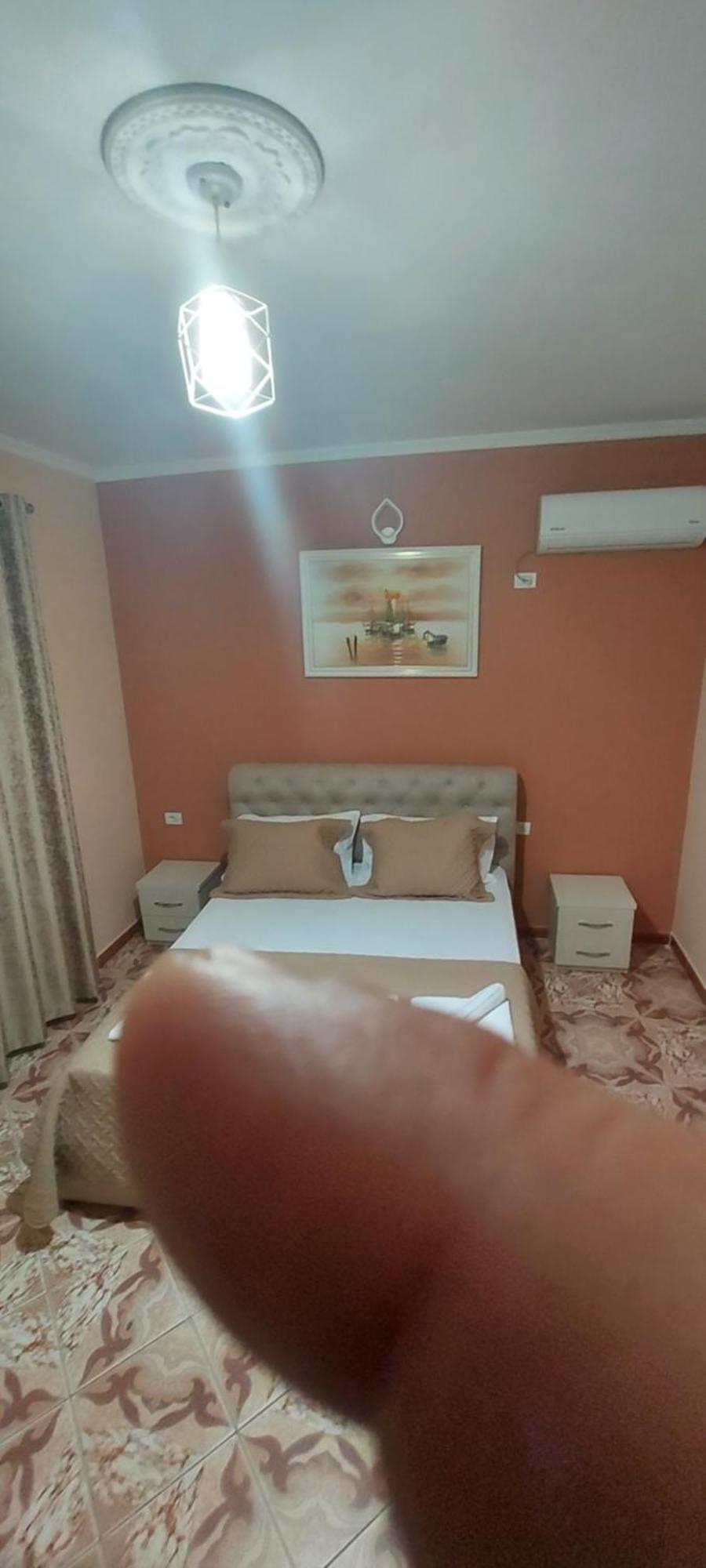 Hotel Fama Shkallnur Bagian luar foto