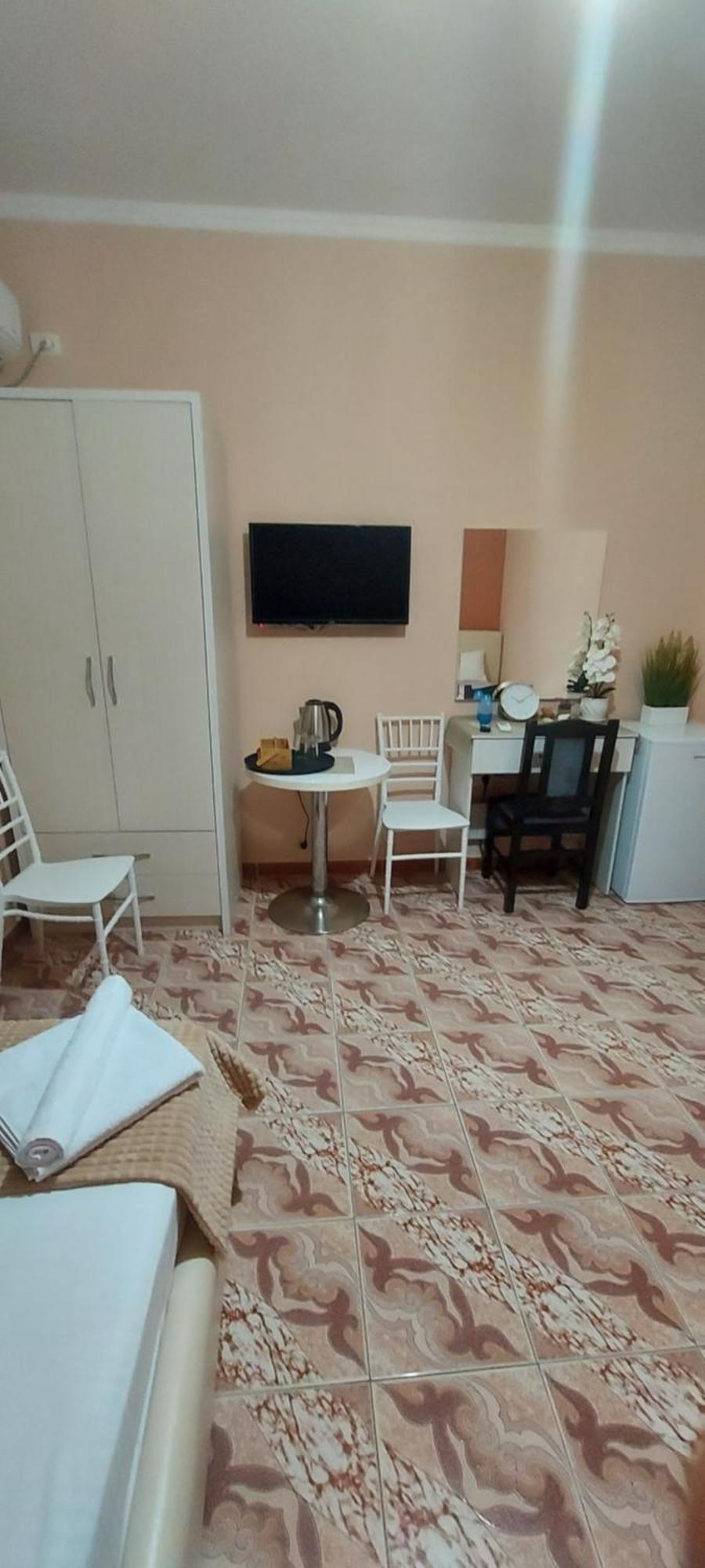 Hotel Fama Shkallnur Bagian luar foto