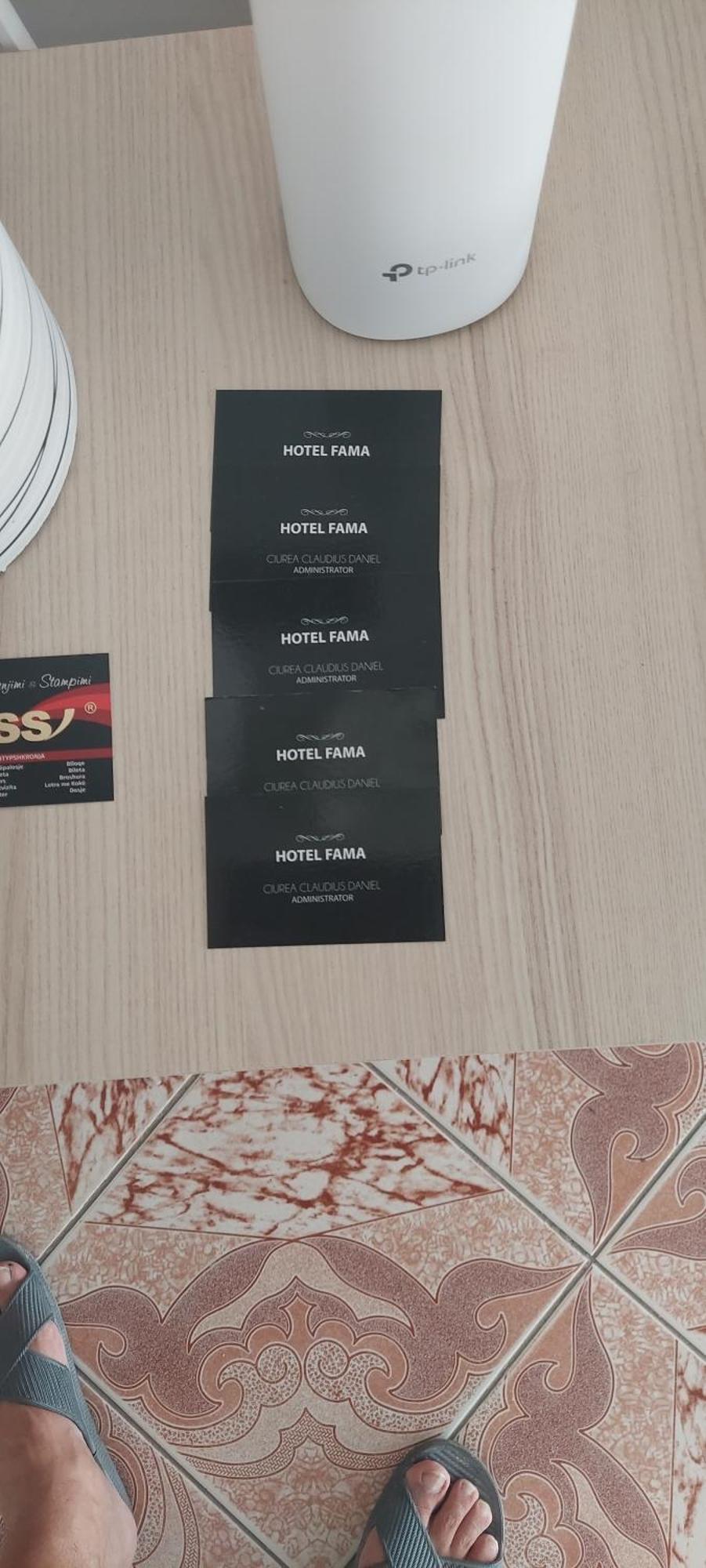 Hotel Fama Shkallnur Bagian luar foto
